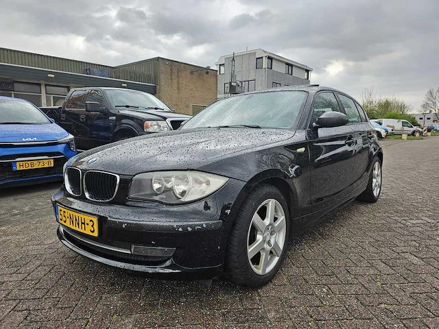 Bmw 118i hatchback, 55-nnh-3 - afbeelding 1 van  15