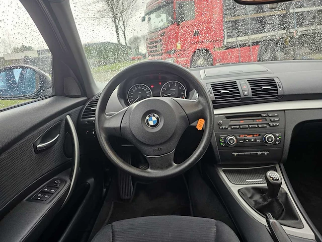 Bmw 118i hatchback, 55-nnh-3 - afbeelding 14 van  15