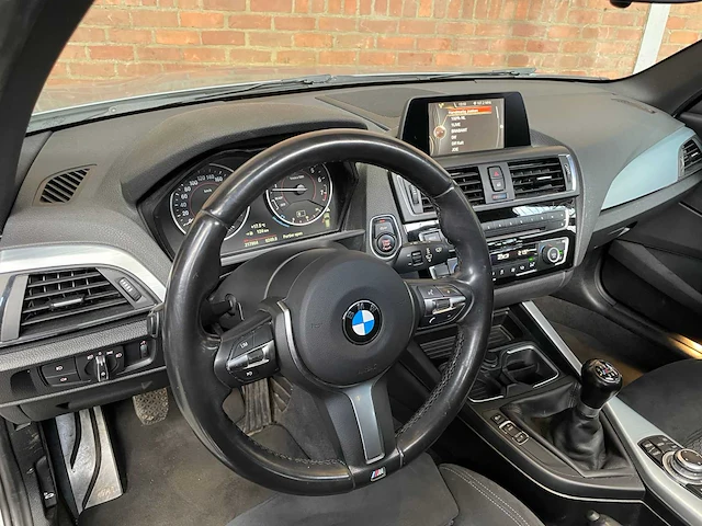 Bmw 118i m sport 136pk 2015 -orig. nl-, 1-serie hd-281-s - afbeelding 28 van  72