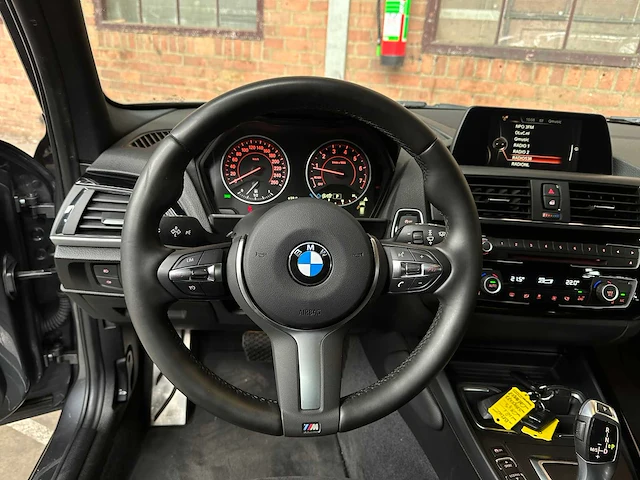 Bmw 118i m sport 136pk 2015 1-serie, gh-092-p - afbeelding 10 van  47
