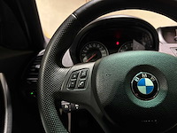 Bmw 130i 3.0 m-sport e87 265pk 2006 1-serie 5-deurs, 18-tb-kr youngtimer - afbeelding 13 van  39