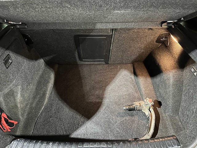 Bmw 130i 3.0 m-sport e87 265pk 2006 1-serie 5-deurs, 18-tb-kr youngtimer - afbeelding 26 van  39