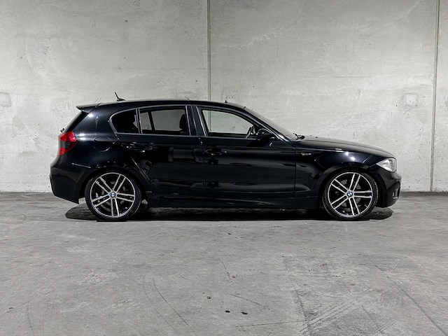 Bmw 130i 3.0 m-sport e87 265pk 2006 1-serie 5-deurs, 18-tb-kr youngtimer - afbeelding 38 van  39
