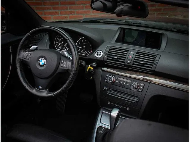 Bmw 135i cabrio high executive automaat, 7-tgf-41 - afbeelding 10 van  19