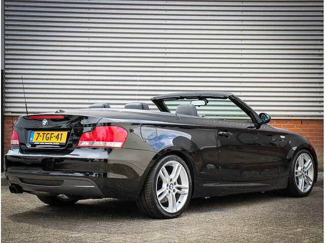 Bmw 135i cabrio high executive automaat, 7-tgf-41 - afbeelding 2 van  19
