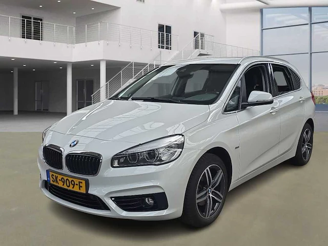 Bmw 2 serie active tourer 216i executive , ; sk-909-f - afbeelding 1 van  18