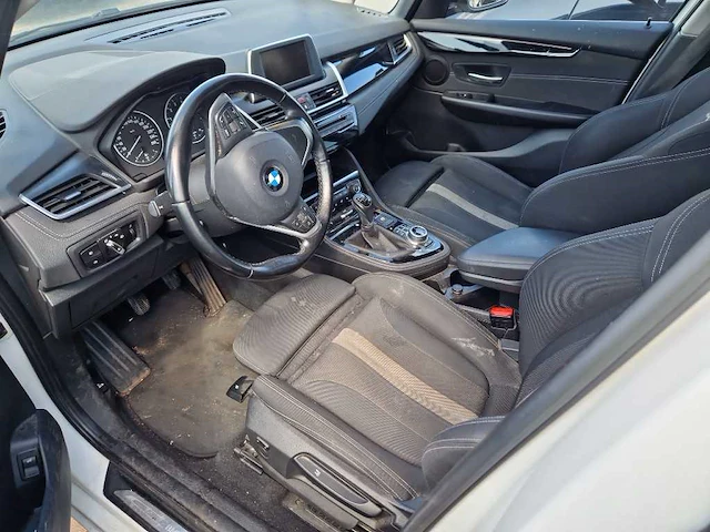 Bmw 2 serie active tourer 216i executive , ; sk-909-f - afbeelding 14 van  18