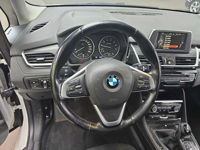 Bmw 2 serie active tourer 216i executive , ; sk-909-f - afbeelding 16 van  18