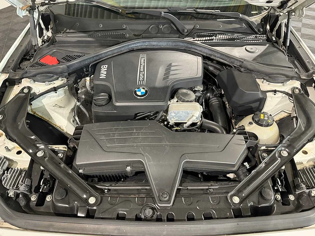 Bmw 2-serie cabrio 228i executive, 4-ztn-34 - afbeelding 7 van  17