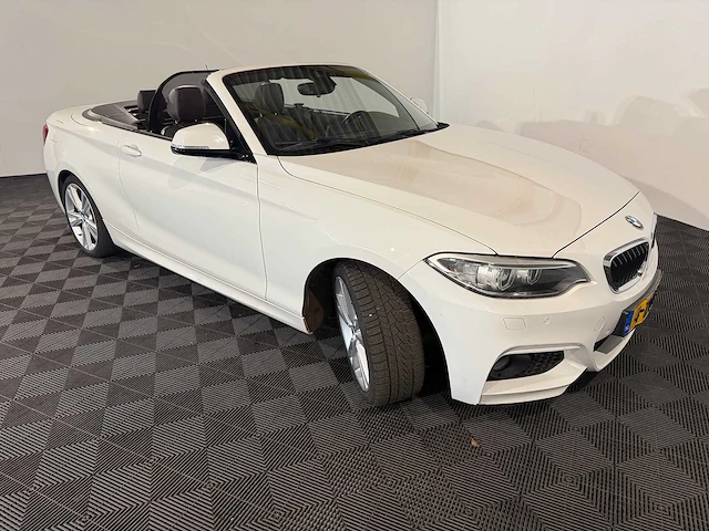 Bmw 2-serie cabrio 228i executive, 4-ztn-34 - afbeelding 14 van  17