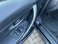 Bmw 2015 3 serie 318d personenauto - afbeelding 17 van  42