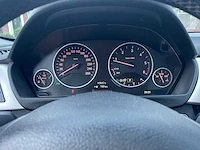 Bmw 2015 3 serie 318d personenauto - afbeelding 31 van  42