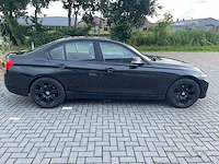 Bmw 2015 3 serie 318d personenauto - afbeelding 39 van  42