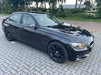 Bmw 2015 3 serie 318d personenauto - afbeelding 40 van  42