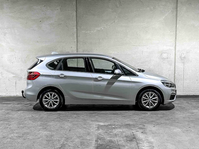 Bmw 218i active tourer essential 136pk 2015 2-serie, gl-742-r - afbeelding 2 van  42