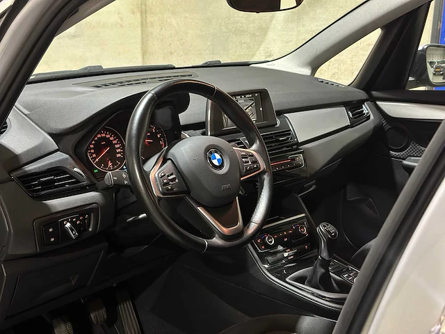Bmw 218i active tourer essential 136pk 2015 2-serie, gl-742-r - afbeelding 11 van  42
