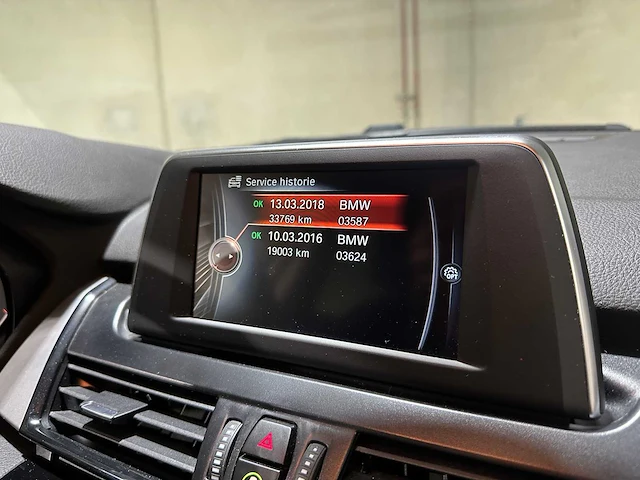 Bmw 218i active tourer essential 136pk 2015 2-serie, gl-742-r - afbeelding 24 van  42