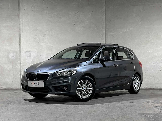 Bmw 218i essential (automaat) 136pk 2015 2-serie active tourer, gj-038-t - afbeelding 1 van  45