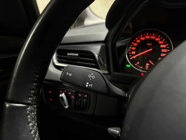 Bmw 218i essential (automaat) 136pk 2015 2-serie active tourer, gj-038-t - afbeelding 18 van  45