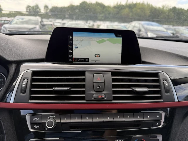 Bmw 3 (f30 lci) 318 da 136 at, 2018 - afbeelding 4 van  31