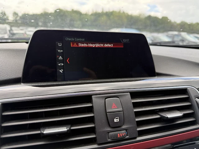 Bmw 3 (f30 lci) 318 da 136 at, 2018 - afbeelding 15 van  31