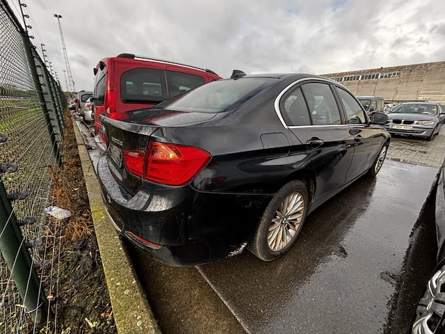 Bmw 3 f30,2013 - afbeelding 15 van  20