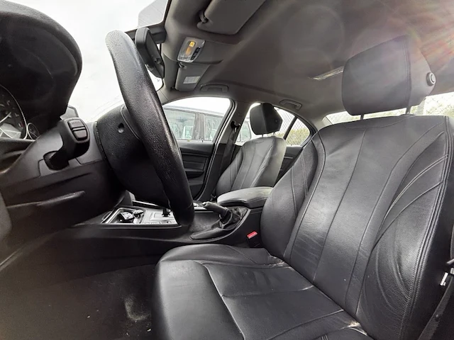Bmw 3 f30,2013 - afbeelding 18 van  20
