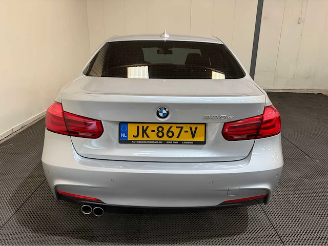 Bmw 3-serie - 330e - m uitgevoerd - personenauto - 2016 - afbeelding 4 van  32