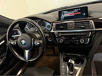 Bmw 3-serie - 330e - m uitgevoerd - personenauto - 2016 - afbeelding 11 van  32