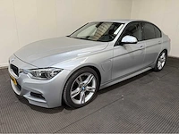 Bmw 3-serie - 330e - m uitgevoerd - personenauto - 2016 - afbeelding 27 van  32