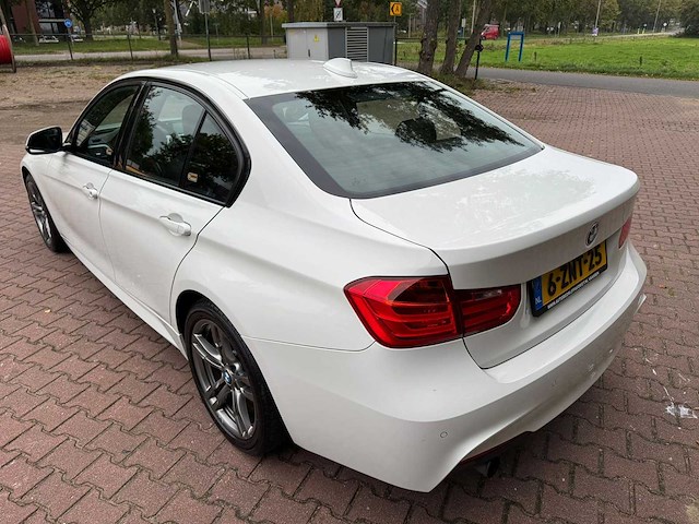 Bmw 3-serie 316i high executive 6-znt-25 - afbeelding 21 van  27