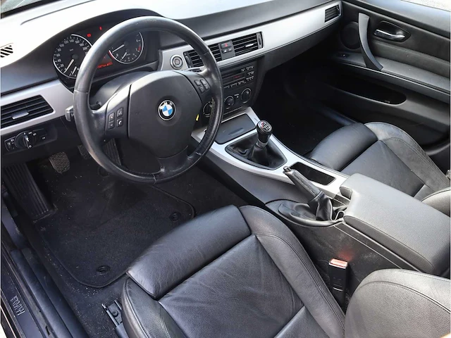 Bmw 3-serie 318i, 2005, 51-rv-tk - afbeelding 9 van  25