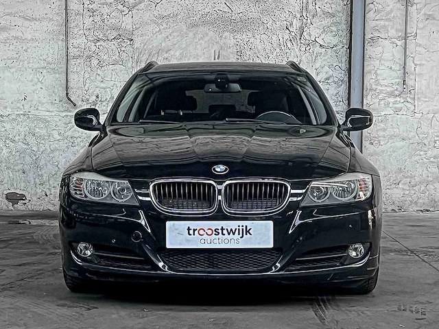 Bmw 3-serie 318i business line 143pk 2010, l-615-rn - afbeelding 23 van  46