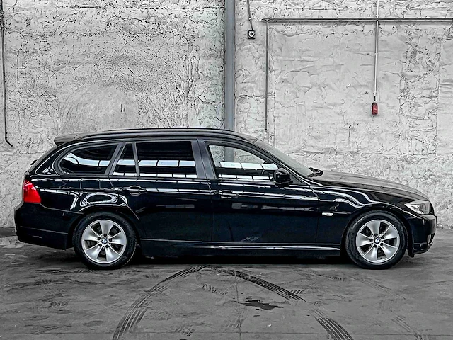 Bmw 3-serie 318i business line 143pk 2010, l-615-rn - afbeelding 46 van  46