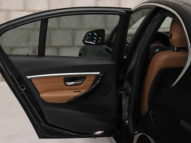 Bmw 3-serie 318i high executive | 05-78-09 - afbeelding 7 van  32