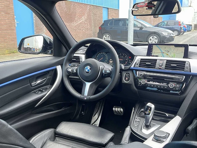 Bmw 3-serie 318i m-sport edition car 2019 | xg-395-g - afbeelding 18 van  27