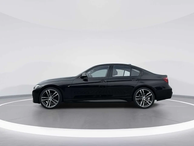 Bmw 3-serie 318i m-sport edition car 2019 | xg-395-g - afbeelding 24 van  27