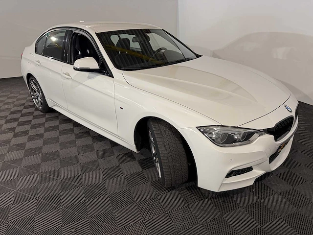 Bmw 3-serie 320i cent. exec, jp-910-n - afbeelding 11 van  14