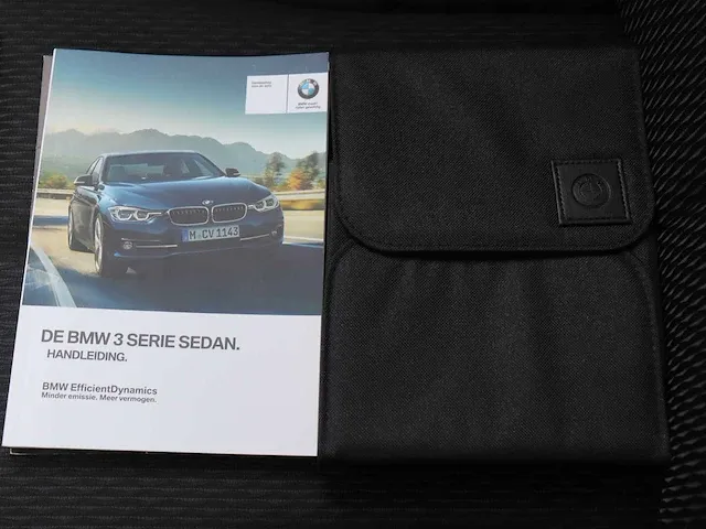 Bmw 3-serie 320i centennial high executive | pg-218-b - afbeelding 26 van  32