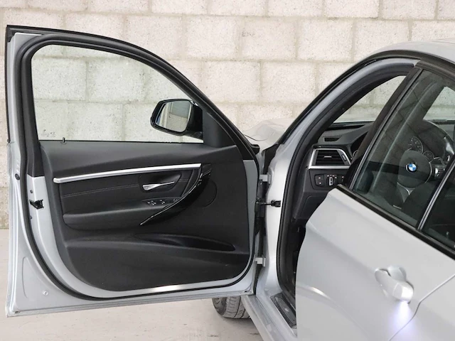 Bmw 3-serie 320i corporate lease executive | pt-892-s - afbeelding 4 van  27