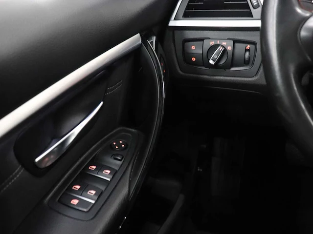 Bmw 3-serie 320i corporate lease executive | pt-892-s - afbeelding 10 van  27