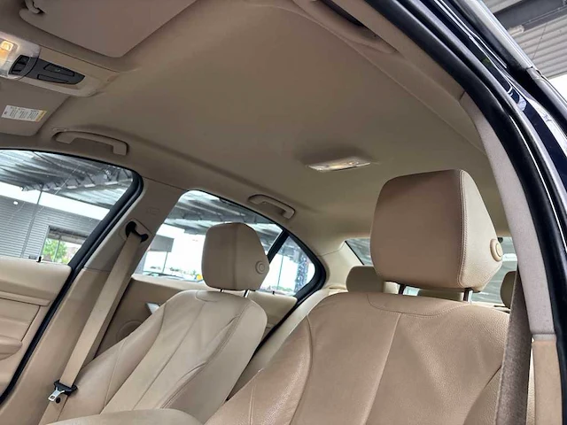 Bmw 3 serie 320i ede high exec , ; 2-kkv-31 - afbeelding 7 van  19