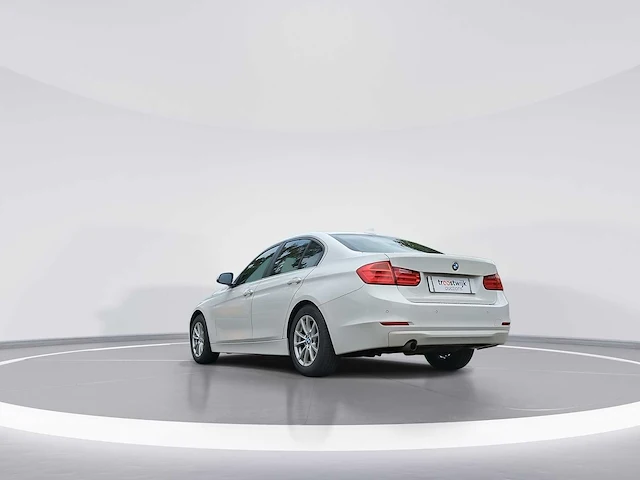 Bmw 3-serie 320i efficientdynamics edition executive 2013 | 5-kjx-59 - afbeelding 32 van  35