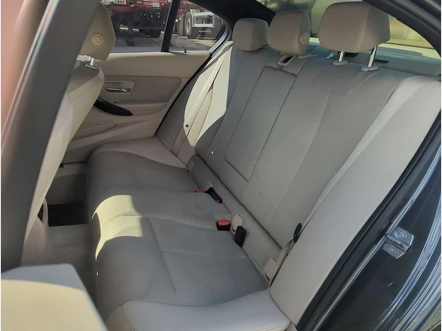 Bmw 3-serie 320i executive sport 2014 | 6-tfr-02 i - afbeelding 17 van  27