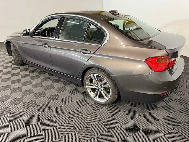 Bmw 3-serie 320i executive sport, 9-khh-40 - afbeelding 5 van  15