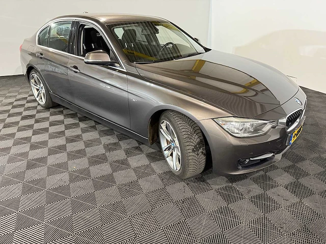 Bmw 3-serie 320i executive sport, 9-khh-40 - afbeelding 12 van  15