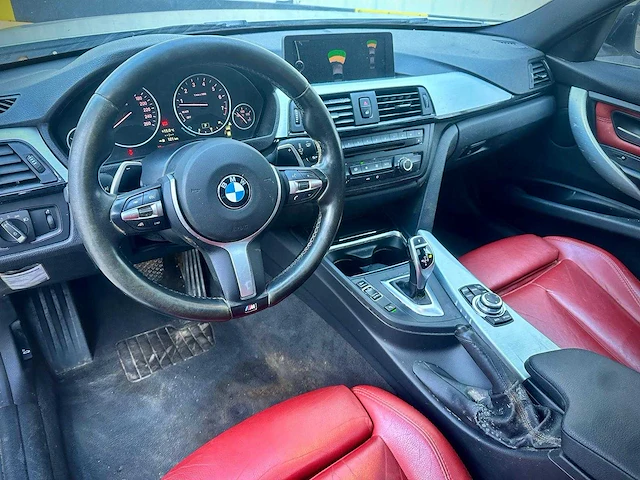 Bmw 3-serie 320i high executive; 88-xkj-4 - afbeelding 19 van  19