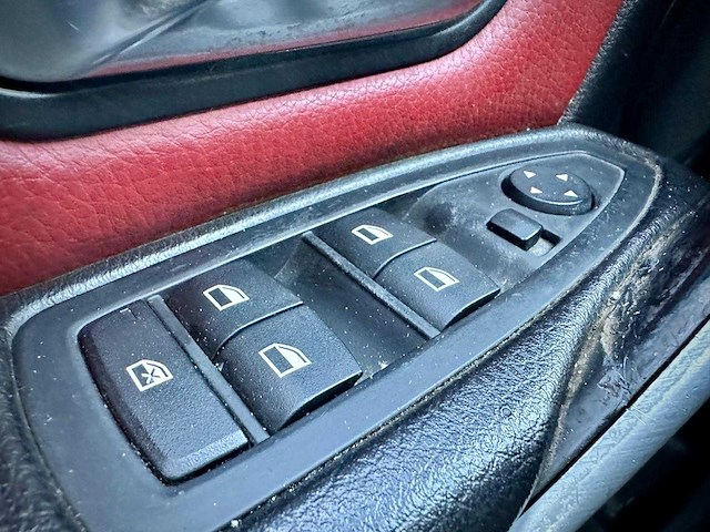 Bmw 3-serie 320i high executive; 88-xkj-4 - afbeelding 3 van  19