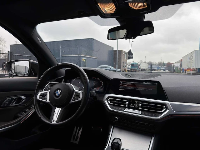 Bmw 3-serie 320i high executive edition car 2021 | l-844-kv - afbeelding 25 van  38