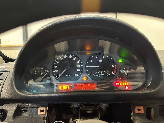 Bmw 3-serie 323i executive circuitauto/raceauto 93-hn-tp - afbeelding 8 van  20